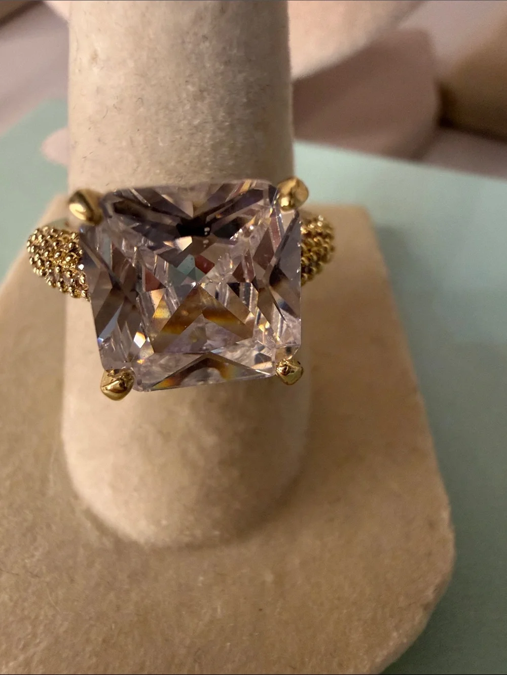 N/A 18k gold